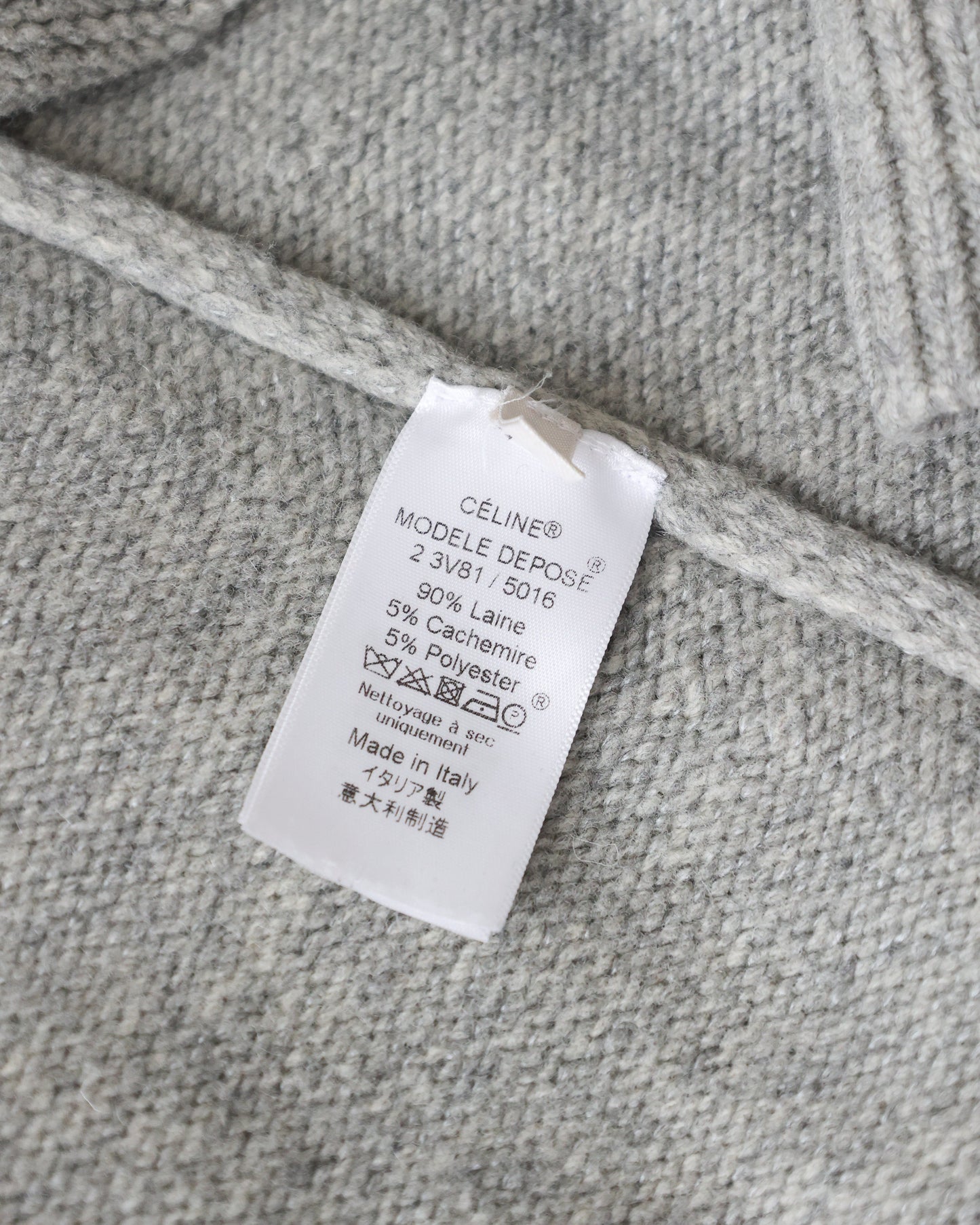 Old Céline by Phoebe Philo Fall Winter 2013 Runway Oversized Grey Wool Cashmere Sweater v back design | 2 3V81 / 5016 | Eluxe Store