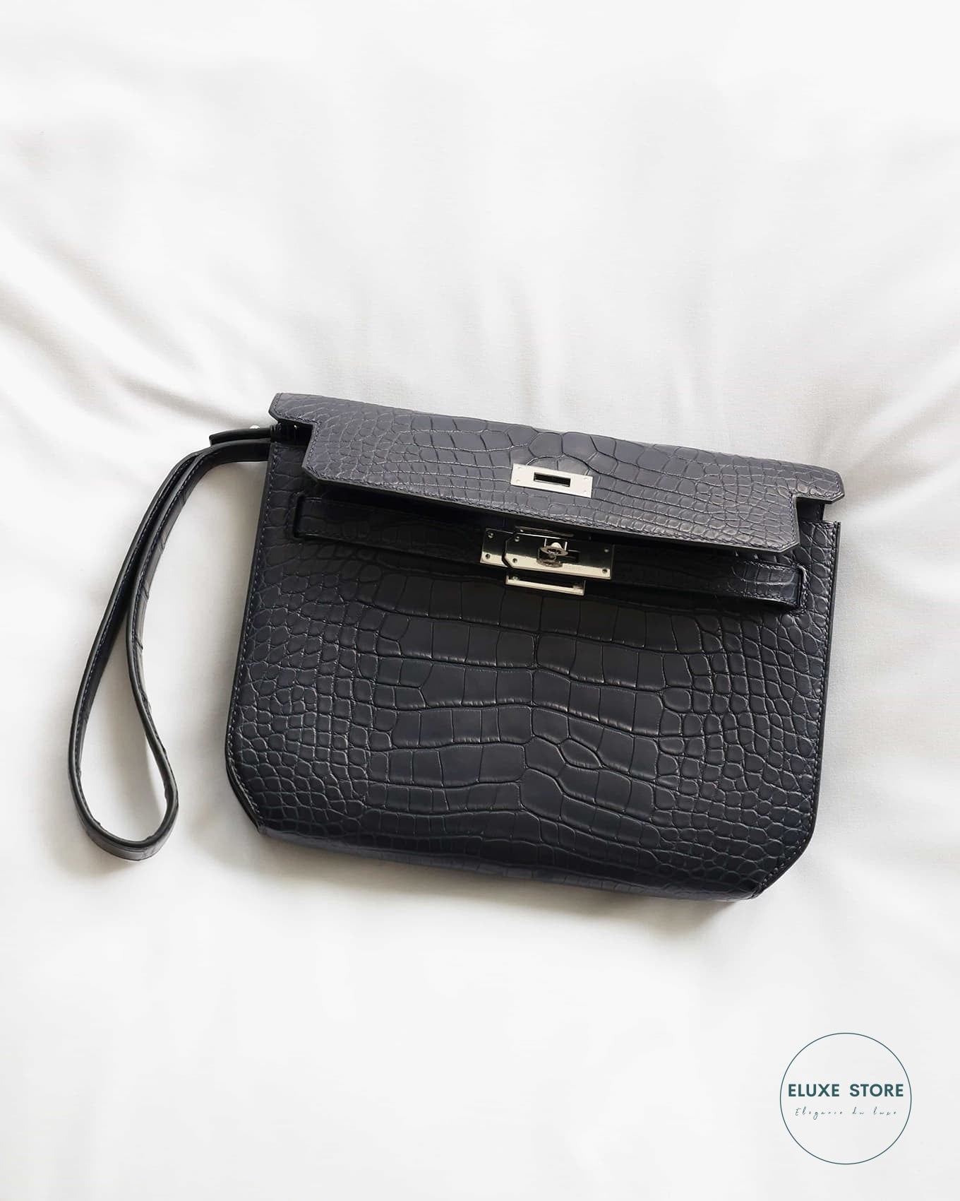 Hermès Kelly Depeche 25 Blue Nuit Matte Alligator Pochette Crocodile Skin Clutch Bag | ELUXE STORE