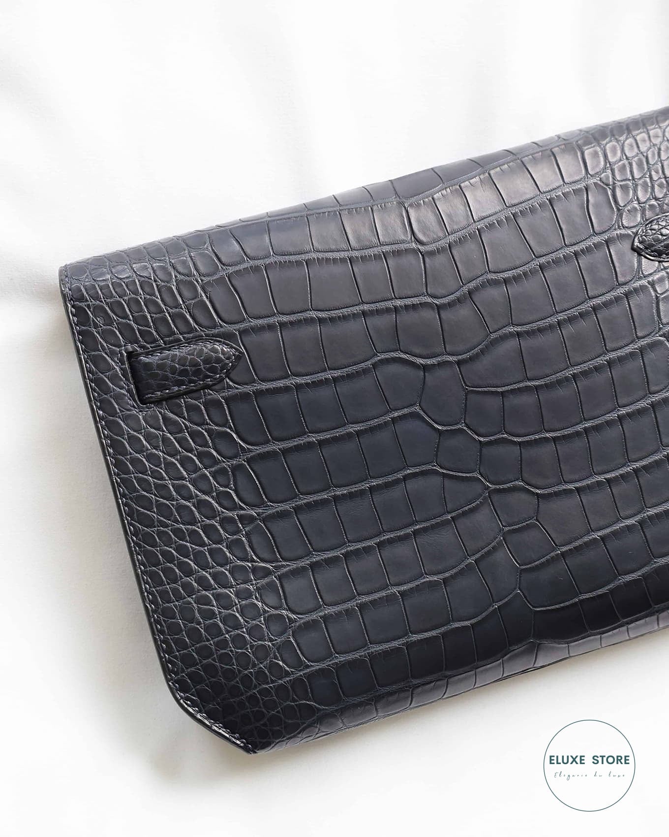 Hermès Kelly Depeche 25 Blue Nuit Matte Alligator Pochette Crocodile Skin Clutch Bag | ELUXE STORE