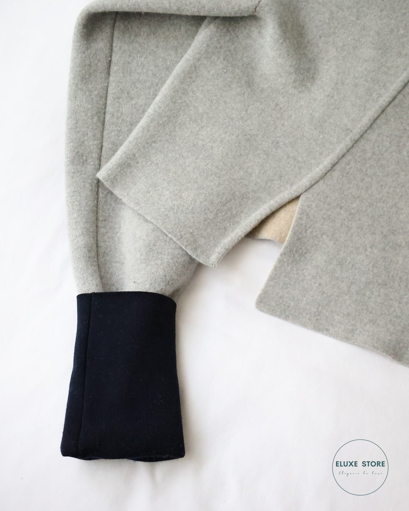 Old Céline by Phoebe Philo Fall Winter 2013 FW13 Oversized Grey Wool Cashmere Sweater | 2 3V56 / 5010 | Eluxe Store